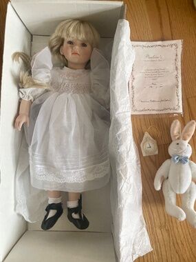 Vintage Pauline’s Limited Edition Dolls - Alice 1194/1500
